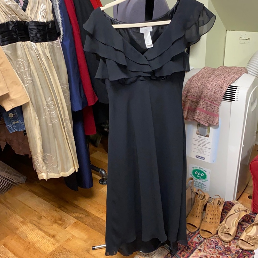 Liz Claiborne Dresses size 6 black semi formal dress in EUC.